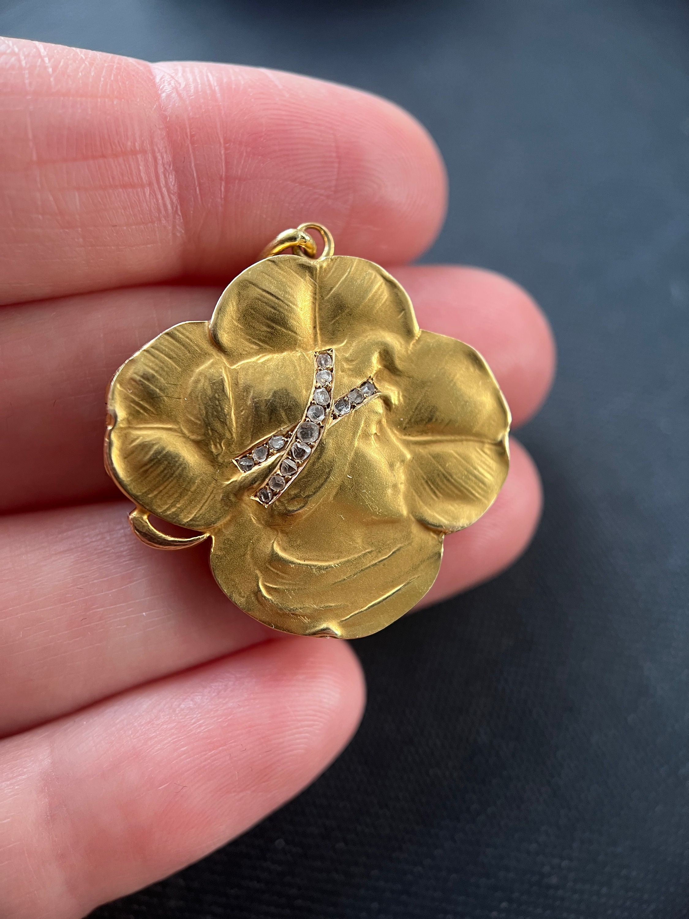 Art Nouveau Pendant, Locket, Antique 18K Gold 1895S