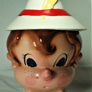 Walt Disney&#39;s Pinocchio vintage cookie jar 1940&#39;s