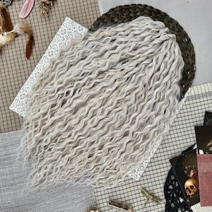 Platinum blonde curly dreads fast shipping, 23 inches reusable synthetic wavy dreadlock extensions, DE SE curls for boho and casual style