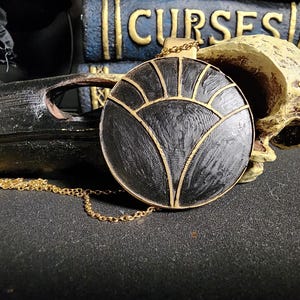 Tabletop Necklace - Dark Justiciar / Shadowheart