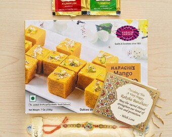 Miglior cesto regalo Raksha Bandhan 2026 per fratello / Set completo Rakhi Combo con Soan Papdi Mithai, Designer Rakhi, Biglietto d'auguri, Kumkum