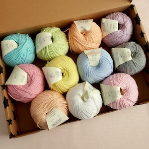 Zestaw włóczek pastelowych bawełniano-akrylowych: szydełkowanie, robienie na drutach, amigurumi (11 motków)