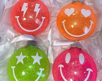 Retro Smiley face ornament set of 4