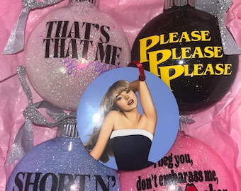 Sabrina Carpenter Short n sweet ornament set of 5