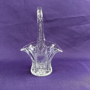 Vintage Duncan Miller Small Glass Basket