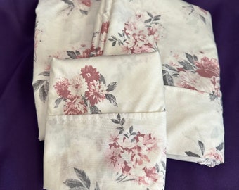 Vintage Twin Size Sheet Set Fitted, Flat and Pillow Case Cabbage Rose