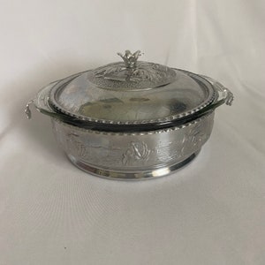 Vintage Forman Family Aluminum Pyrex Serving Bowl Caddy with Lid