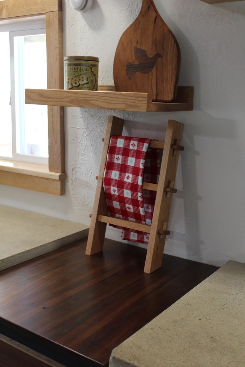 Handmade Solid Hardwood Tea Towel Ladder: Kitchen & Bathroom Decor