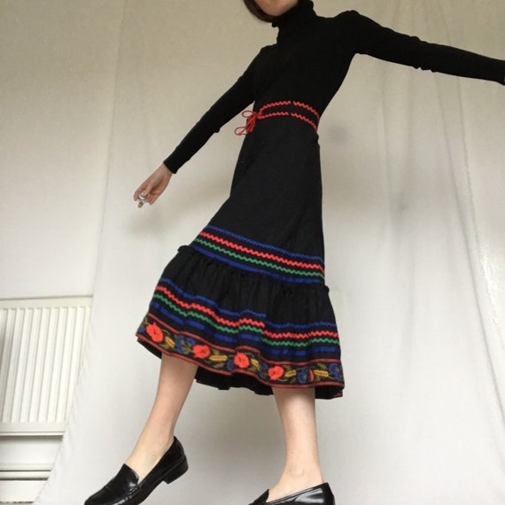 vintage Lucie Linden german Folk skirt with ruffle