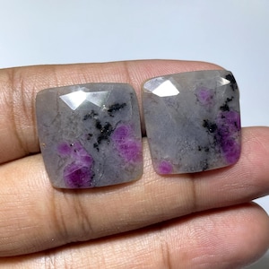 Natural SAPPHIRE Pair, Rose Cut Slices Gemstone, Sapphire Faceted Slices, Measurements 22x21 MM, 34 Cts, Bio Sapphire Pair Gemstone.