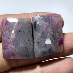 Natural SAPPHIRE Pair, Rose Cut Slices Gemstone, Sapphire Faceted Slices, Measurements 29x22 MM, 66 Cts, Bio Sapphire Pair Gemstone.