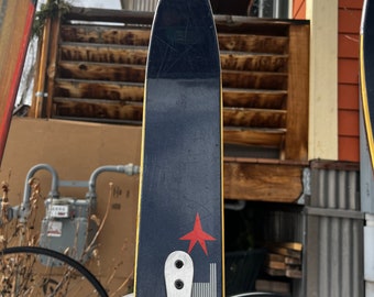 Hat racks made from Old Skis