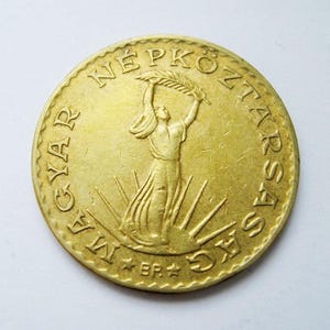 Vintage 1985 Hungary 10 Forint Coin – Collectible Hungarian Currency