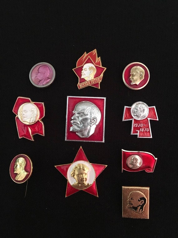 旧ソ連軍帽&メダルと刺繍バッジのコレクション 旧ソ連軍帽&メダルと刺繍バッジのコレクション 旧ソ連軍帽&メダルと