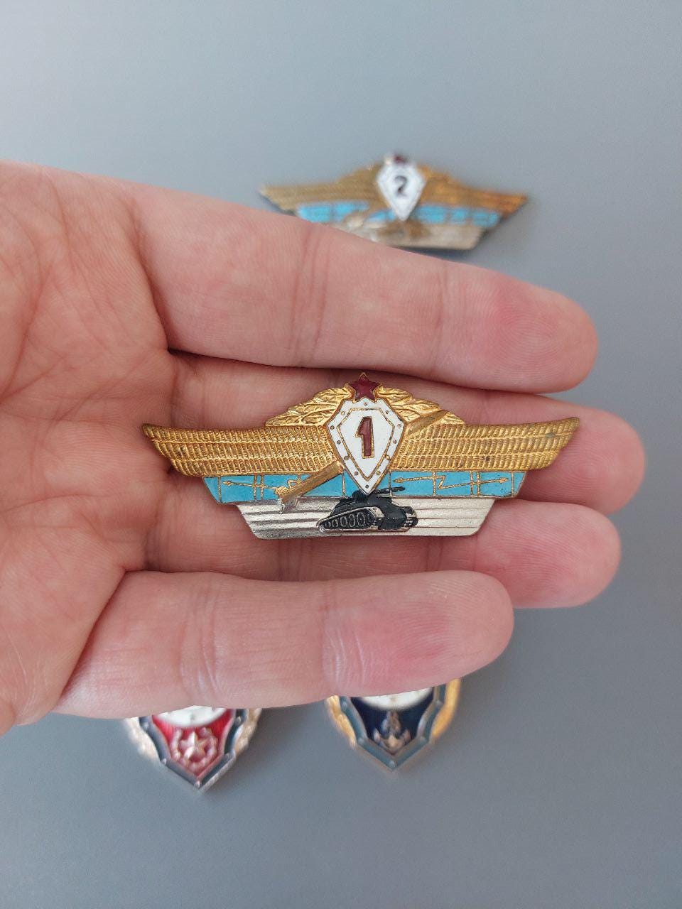 ヴィンテージ ソ連戦車部隊記章セット – 1980年代 ソビエト軍 - Etsy 日本