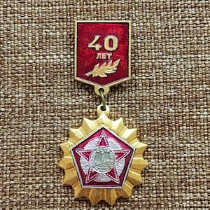 Original badge for the 40th anniversary of the victory over fascism in World War II