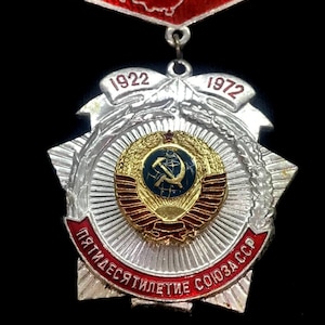 Rare USSR Badge: "Fiftieth Anniversary of the Union of the SSR" (1922–1972)