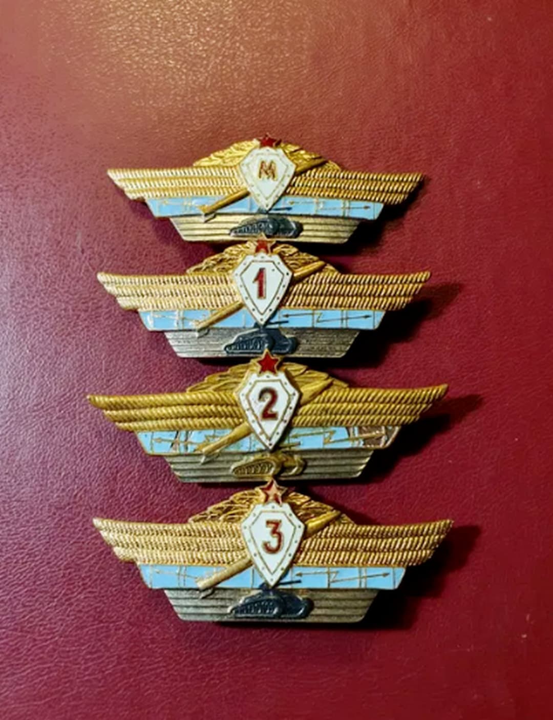 Lot Insignes Collection URSS Années 70 - Émaux D'origine