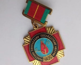 957748_4