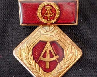 1980年代に東ドイツで作られたドイツのヴィンテージプレート - Etsy 日本