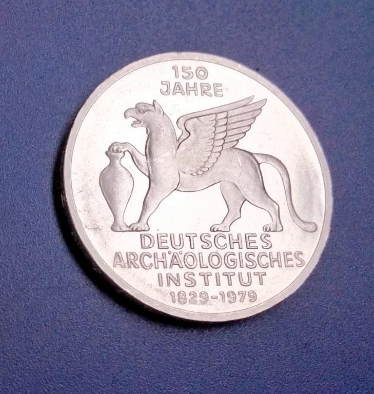 1979年-Jドイツ考古学研究所創立150周年記念５マルク銀貨 PCGS高鑑定❗️ ヴィンテージドイツ 5マルク 1979年 – ドイツ考古学研究所150周年