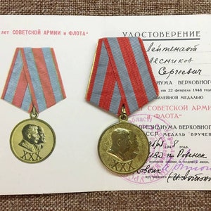 Original USSR World War II Veteran&#39;s Medal with Award Document