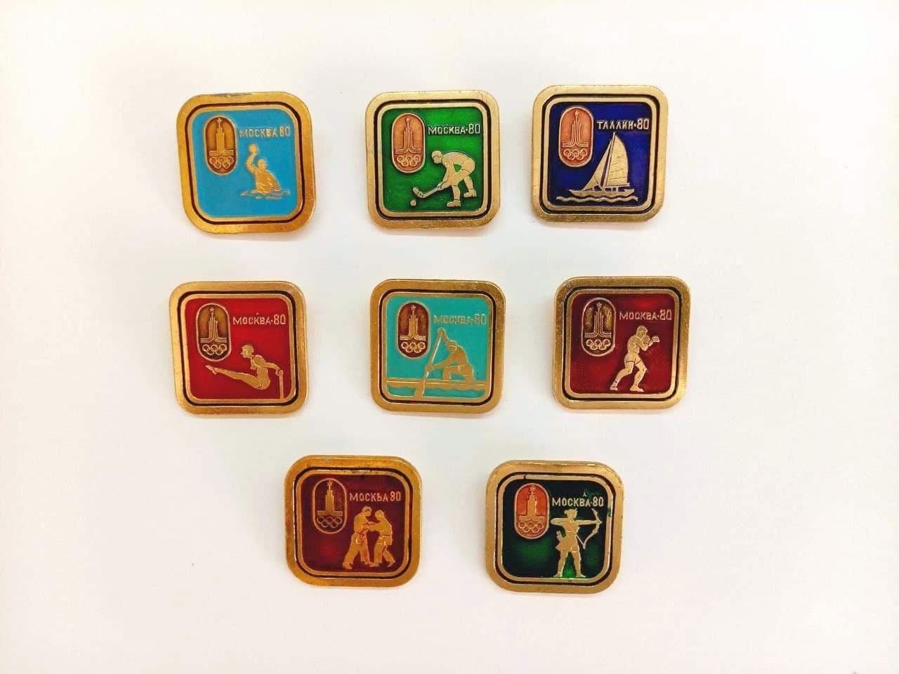 Ensemble de badges des Jeux de Moscou 1980 | G.b.r