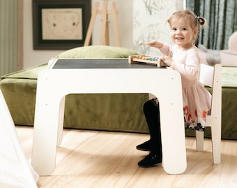 Ensemble table et chaises d'inspiration Montessori avec plateau réversible pour tableau noir - Meubles ludiques et pédagogiques créatifs pour enfants