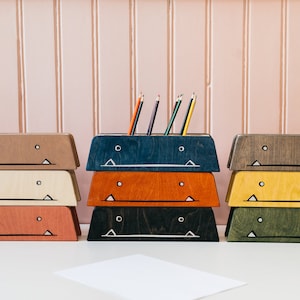 Wooden Pencil Holder for Kids - Organise Crayon and Pencil Creativity! Perfect Pen Storage for Desk and Fun Pen Organiser Design, 9 colours