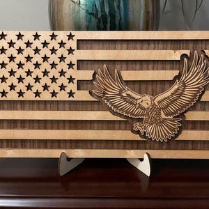 File digitale bandiera aquila - SVG - JPG - PNG - Per tagliatrici laser - Macchine CNC - Aquila con ali spiegate - Giorno dei veterani - Regalo militare - Per il papà