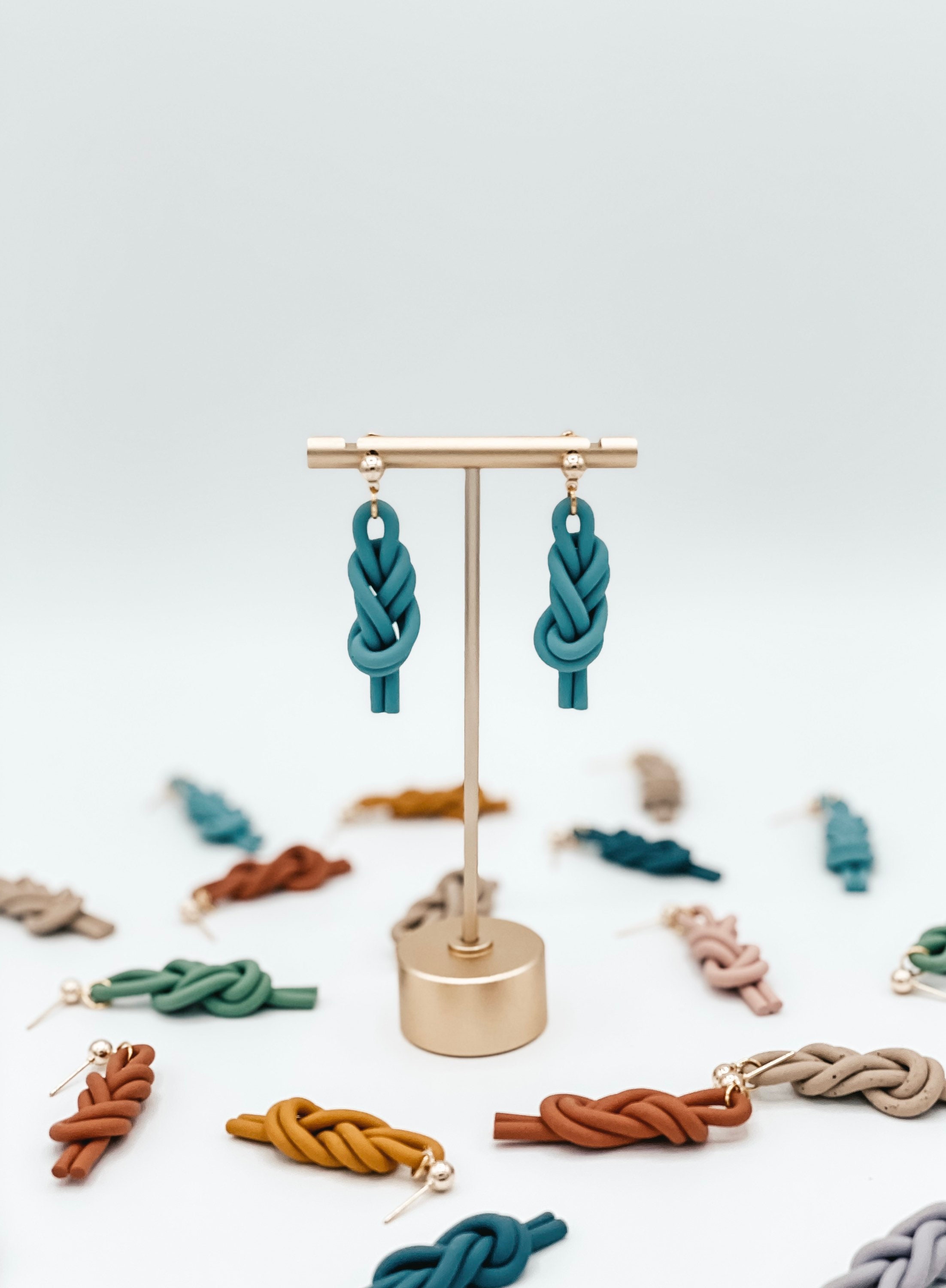 Knot clay earrings outlet
