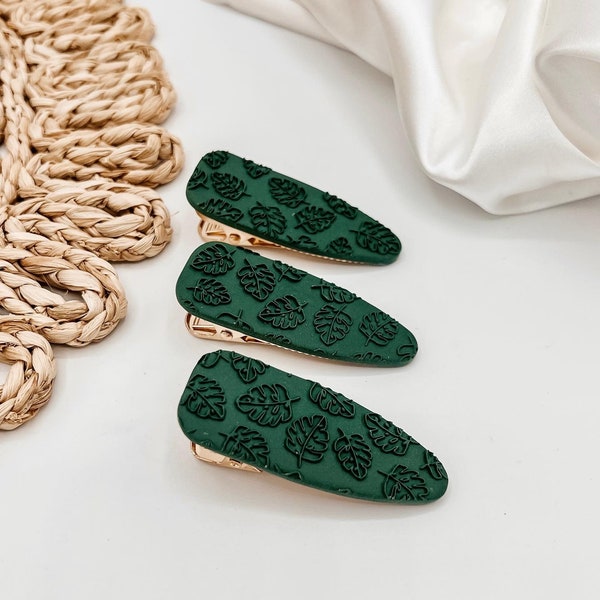 Monstera Hair clips | boho hair barrette | green | plant inspired | polymer clay clip | lightweight barrette | boho simple plant leaf green