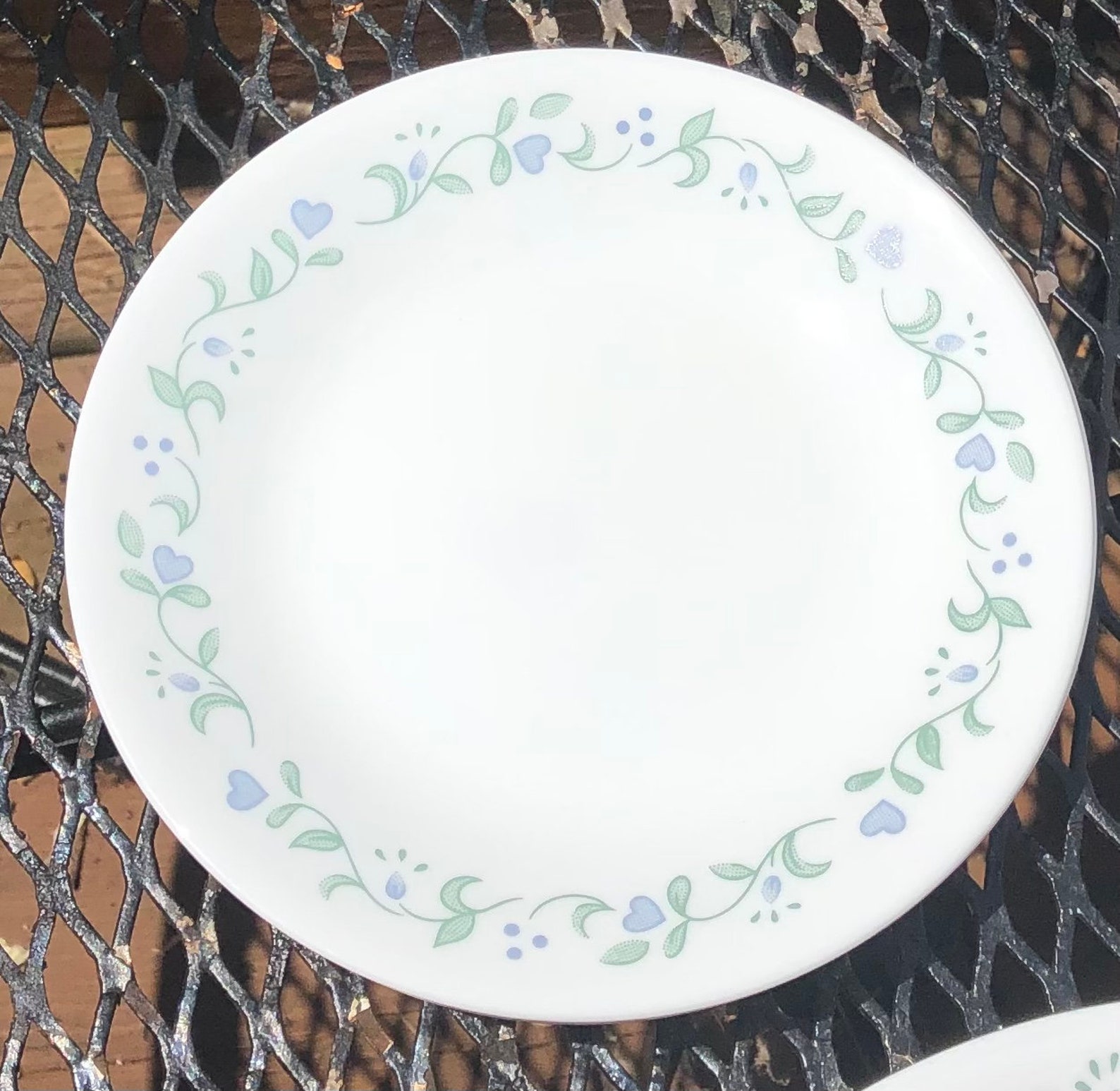 7 Pieces Corelle Country Cottage 3 Dinner Plates & 4 Bread Etsy