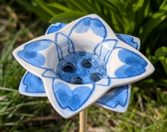 Bee watering station - Tulipán