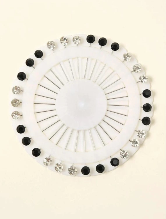 White Hijab Pin Wheel