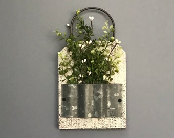 Farmhouse Wall  Decor.  - Floral Wall Accent   -   Rustic Home Decor   -   Floral Home Accents - Home Decor