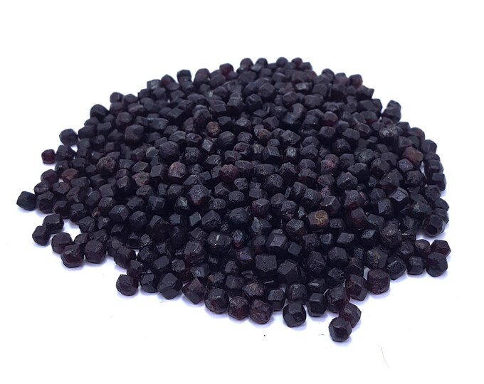 245 Grams Amazing Quality Unpolished Mini Small Red Garnet Tumbles - Garnet Crystals - Red Garnet.Garnet Faceted Crystals - Garnet Tumbles