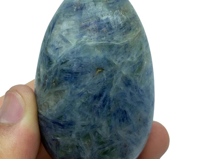 Blue Kyanite Egg: Polished Crystal Egg (72x46mm, 285g)