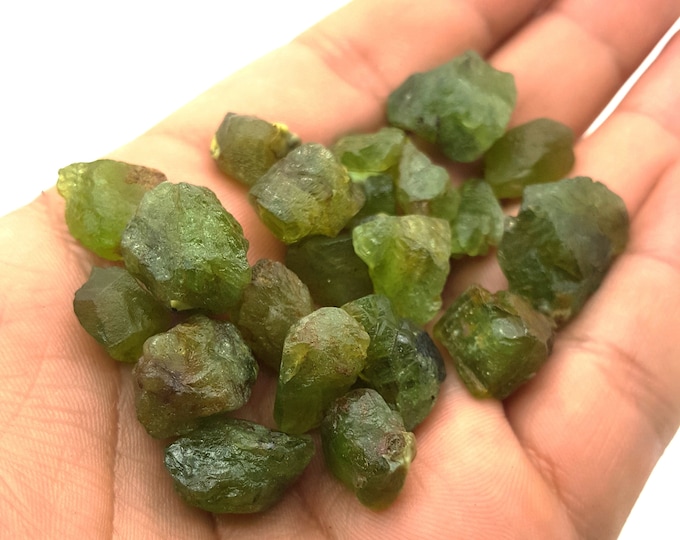 275 Ct's Beautiful Green Peridot - Green Peridot - Raw Peridot - Rough Peridot - Peridot Crystals - Natural Peridot - Green Peridot Crystals