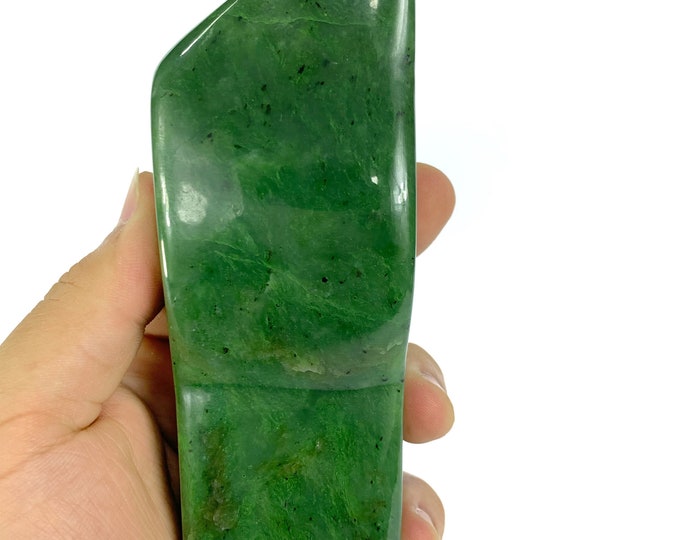 520g Top Quality Green Color Nephrite Jade Free Form -  Nephrite Jade Free Form -  Jade Free Form -  Green Jade Free Form -  Nephrite Jade