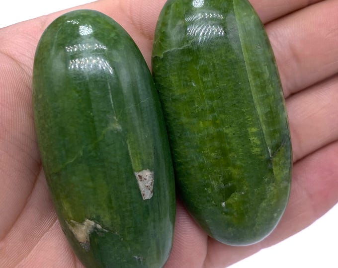 Beautiful Green Tremolite Palm, Green Tremolite, Tremolite Palmstone, Tremolite Palmstone, Tremolite Crystal Palm, Tremolite Stone