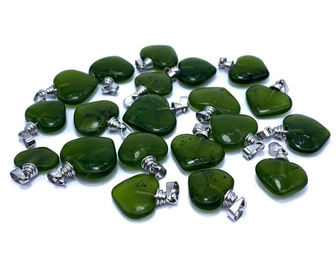 Top Quality Green Color Serpentine Hearts, Green Serpentine Stone,Serpentine Pendant Hearts,Serpentine Pendant Hearts Crystal 88 Grams