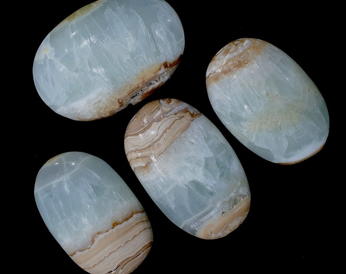 424 Grams Best Quality Blue Caribbean Calcite Palms