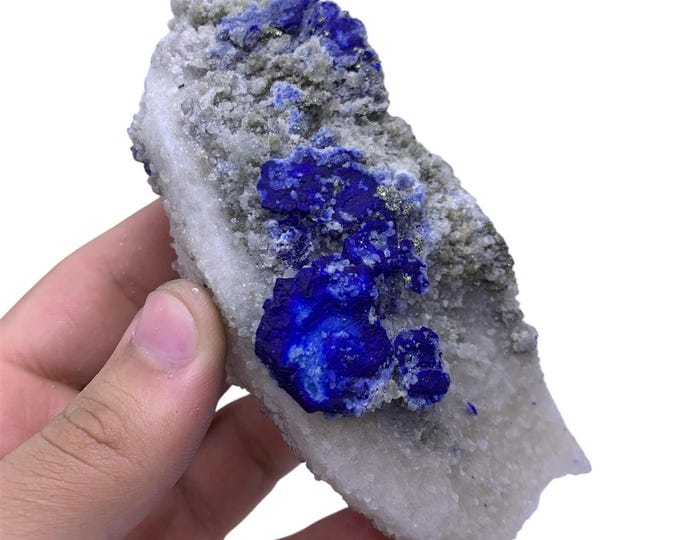 440 Grams Beautiful Quality Lapis Lazurite Specimen