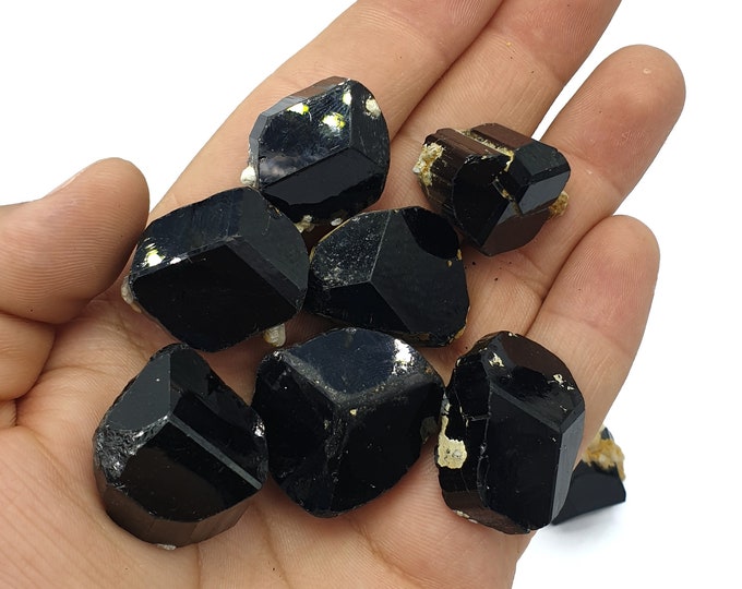 8 Pcs Lustrous Black Tourmaline-Black Tourmaline Crystals-Tourmaline Crystals-Crystals Stone-Healing Stone-Tourmaline-Black Tourmaline Stone