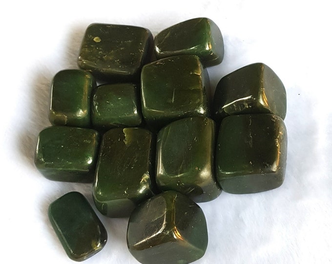 Green Color Beautiful Nephrite Jade Tumbles