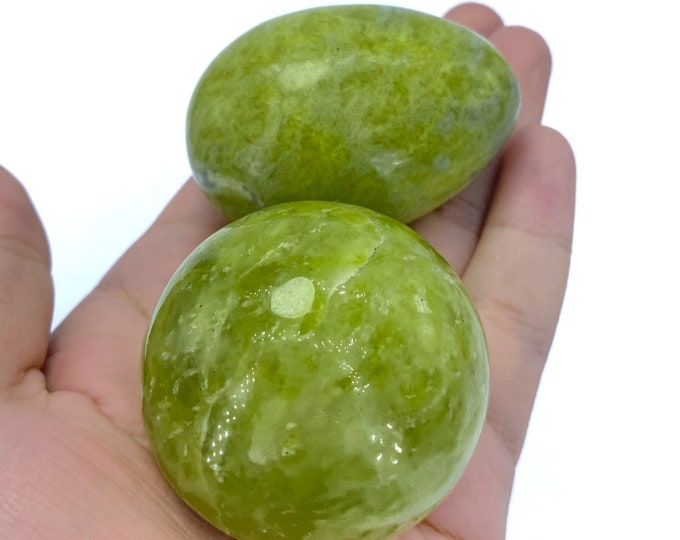 Beautiful Quality Green Jade Ball,Egg 350 Grams
