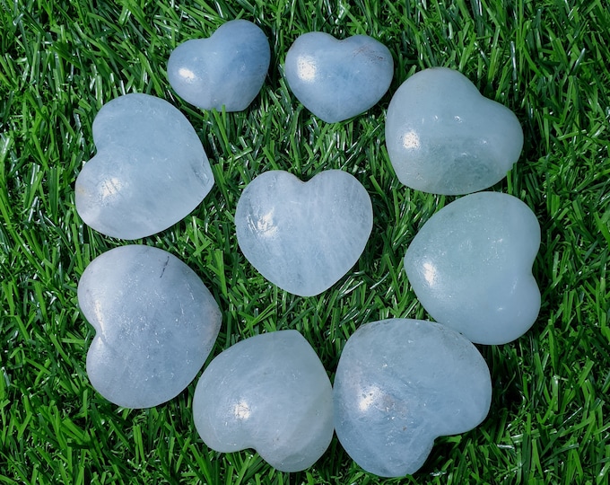 Small Size Beautiful Sky Color Blue Aquamarine Hearts 205 Grams