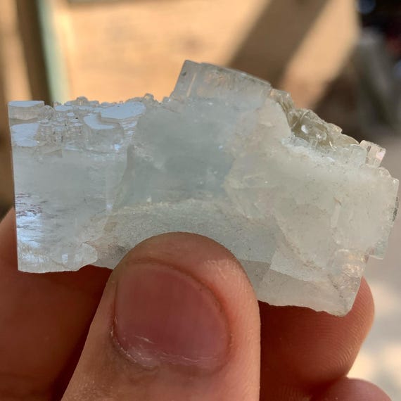 アフガニスタン産アクアマリン結晶1/鉱物標本 ブルーアクアマリン結晶