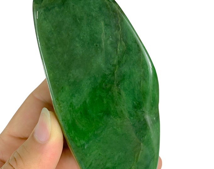 Top Quality Green Color Nephrite Jade Free Form -  Nephrite Jade Free Form -  Jade Free Form -  Green Jade Free Form -  Nephrite Jade 578g